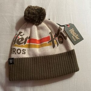 Howler brothers fishing beanie nwt